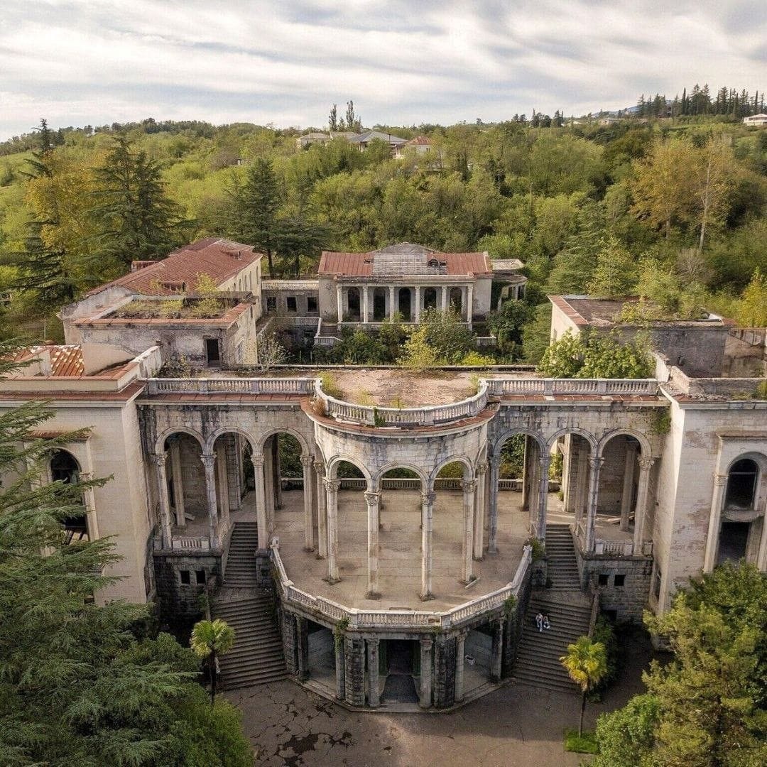 urbex palace