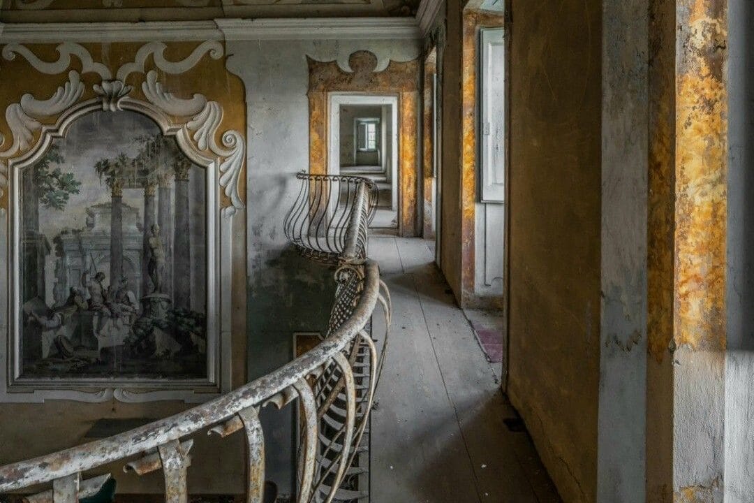 châteaux abandonnés intérieurs