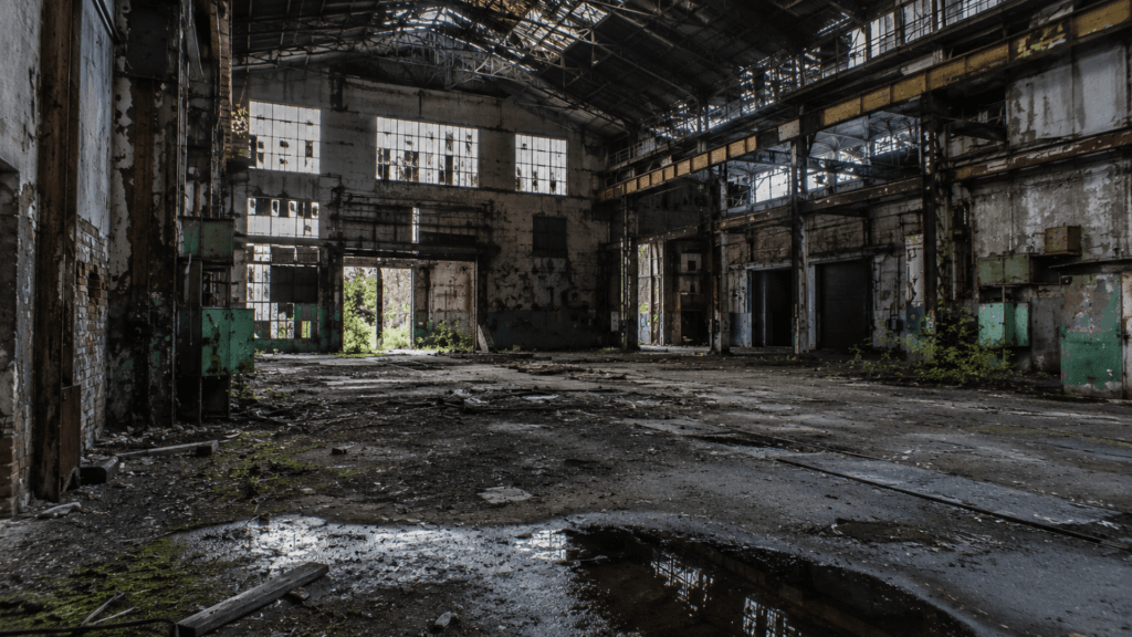 Bâtiment désaffecté : définition